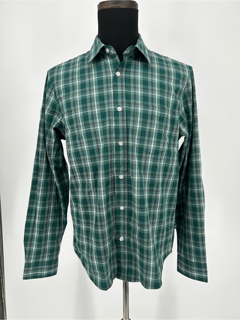 GAP Green and White Plaid Long-Sleeve Button-Down Shirt Size Medium